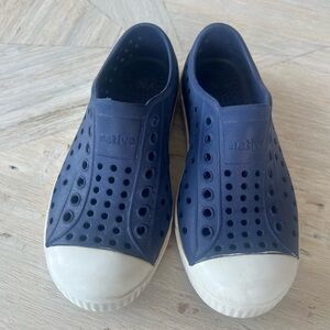 Native C10 navy blue.